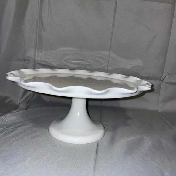 Milk glass cake stand plate pedestal vintage - Picture 5 of 5